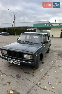 Седан ВАЗ 2107 2004 в Чернівцях