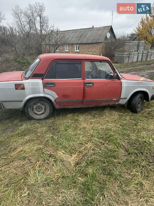 Седан ВАЗ / Lada 2107 1990 в Козятині