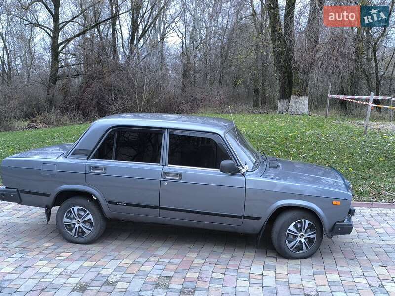 Седан ВАЗ / Lada 2107 2008 в Миргороде