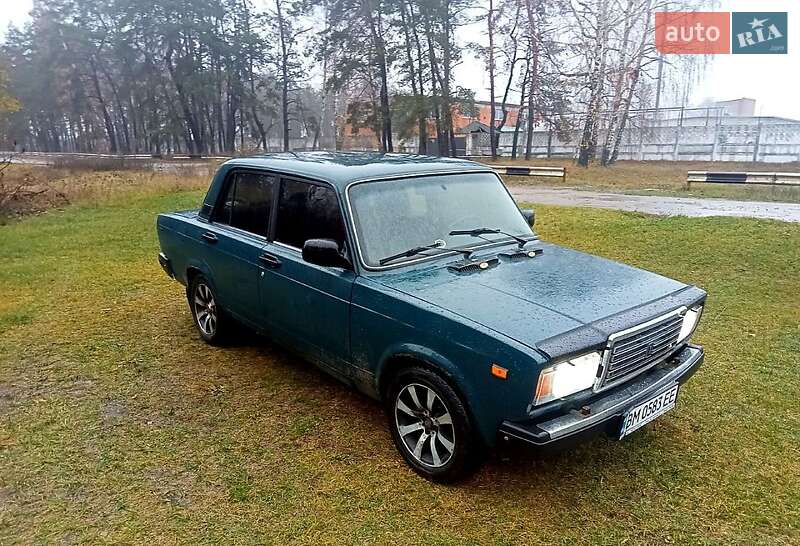 Седан ВАЗ / Lada 2107 2001 в Охтирці