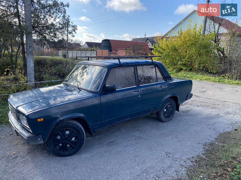 Седан ВАЗ / Lada 2107 2002 в Кривому Розі фото 3 Седан ВАЗ / Lada 2107 2002 в Кривому Розі