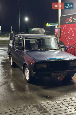 Седан ВАЗ 2107 1986 в Киеве