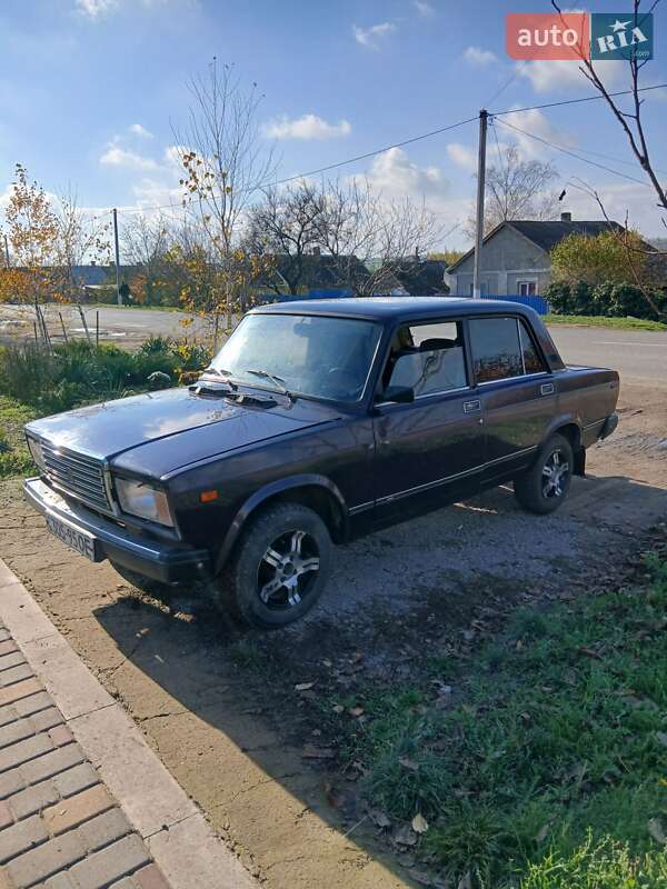 Седан ВАЗ / Lada 2107 1999 в Мирному фото 3 Седан ВАЗ / Lada 2107 1999 в Мирному