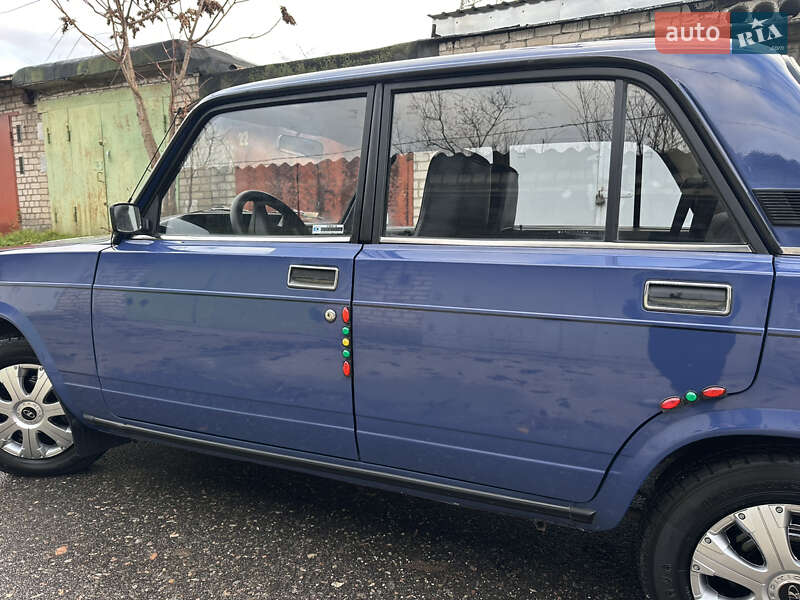 Седан ВАЗ / Lada 2107 2003 в Николаеве фото 24 Седан ВАЗ / Lada 2107 2003 в Николаеве