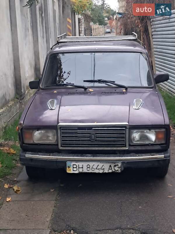 Седан ВАЗ / Lada 2107 2003 в Одессе