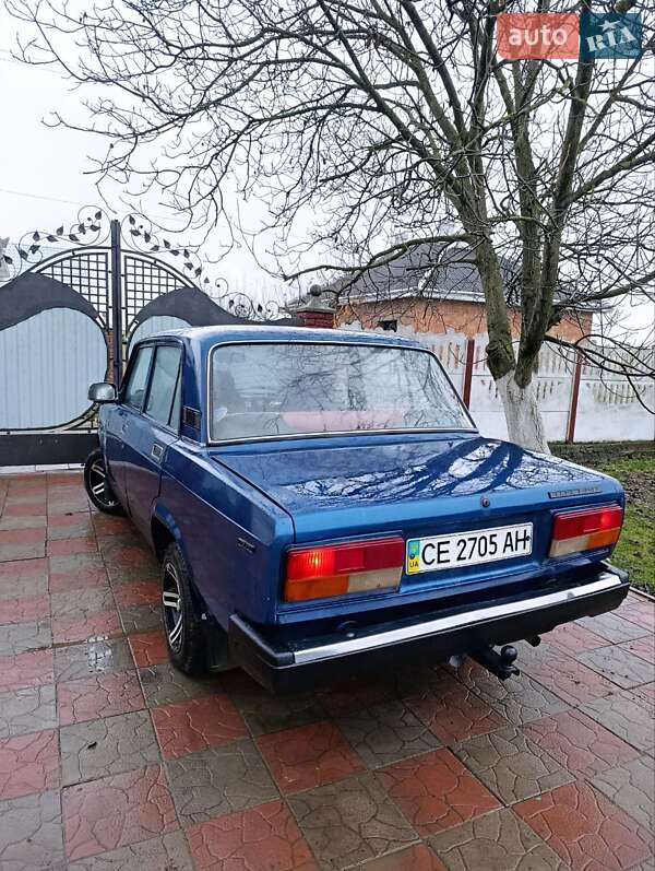 Седан ВАЗ / Lada 2107 1989 в Чернівцях