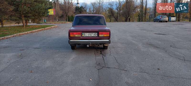 Седан ВАЗ / Lada 2107 1996 в Горишних Плавнях фото 2 Седан ВАЗ / Lada 2107 1996 в Горишних Плавнях