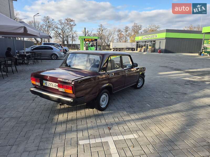 Седан ВАЗ / Lada 2107 2006 в Новомосковске