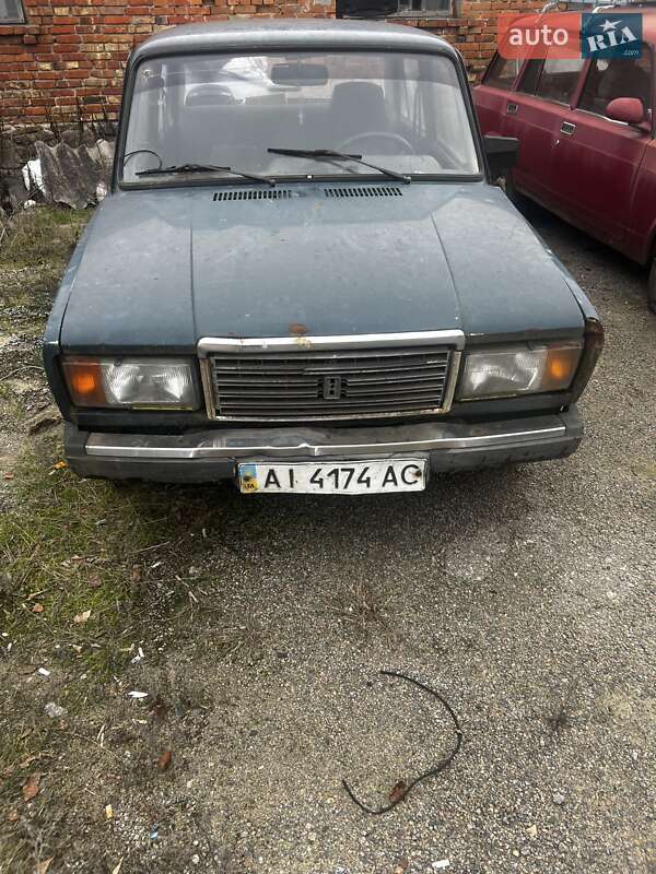 Седан ВАЗ / Lada 2107 2006 в Миронівці