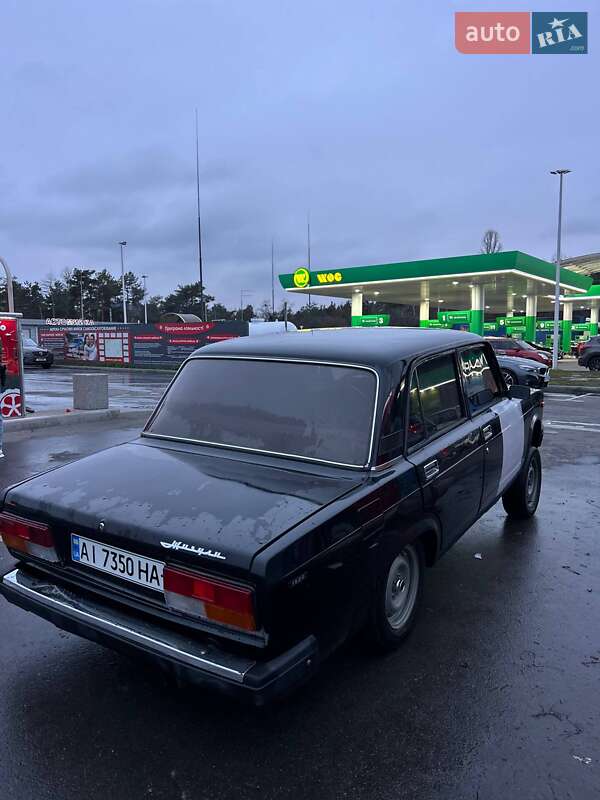 Седан ВАЗ / Lada 2107 2001 в Киеве