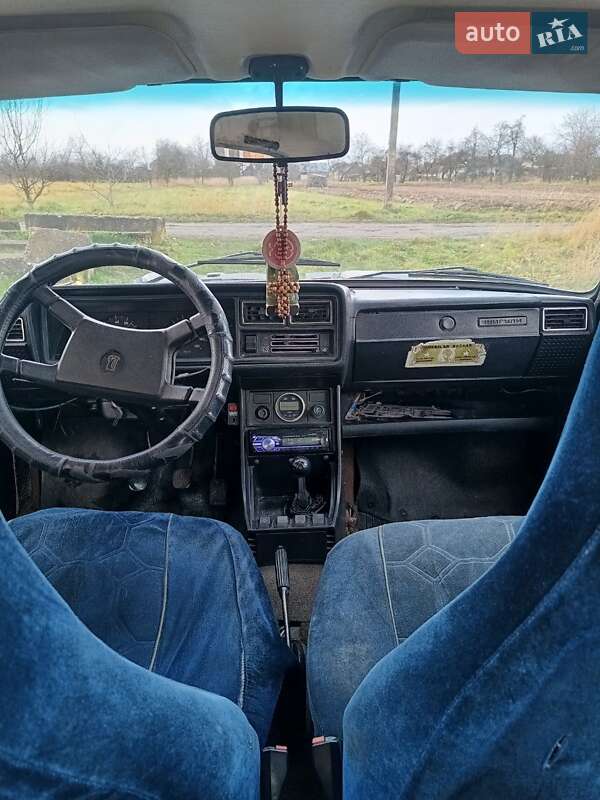 Седан ВАЗ / Lada 2107 1986 в Стрые фото 11 Седан ВАЗ / Lada 2107 1986 в Стрые