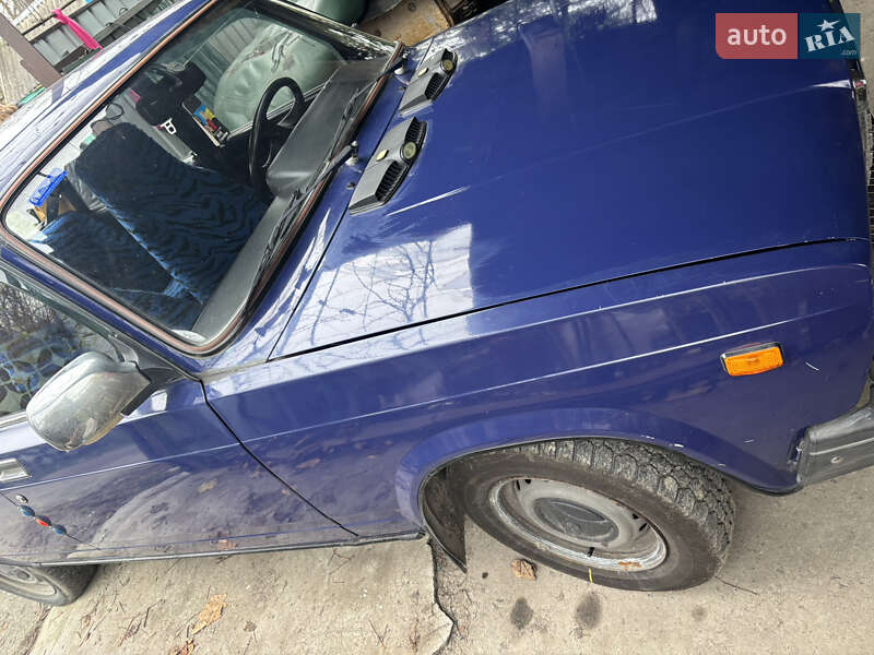 Седан ВАЗ / Lada 2107 1998 в Горишних Плавнях