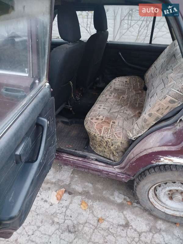 Седан ВАЗ / Lada 2107 2005 в Кривом Роге фото 5 Седан ВАЗ / Lada 2107 2005 в Кривом Роге