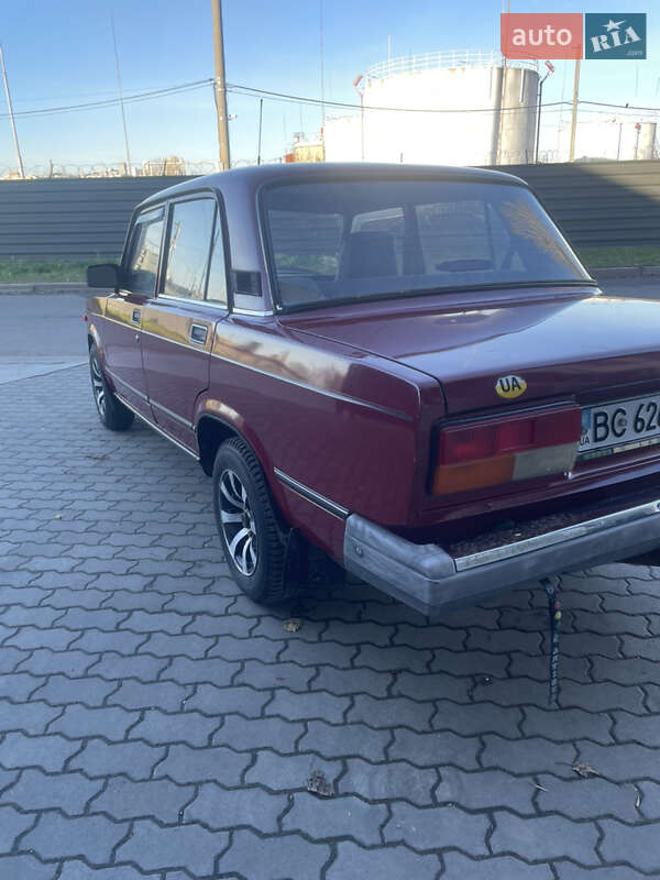 Седан ВАЗ / Lada 2107 2005 в Львове