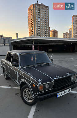 Седан ВАЗ / Lada 2107 2008 в Киеве