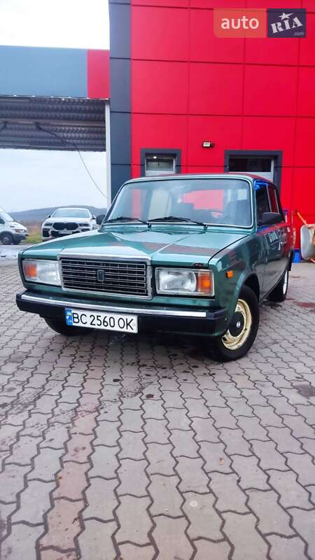 Седан ВАЗ / Lada 2107 2006 в Калуше
