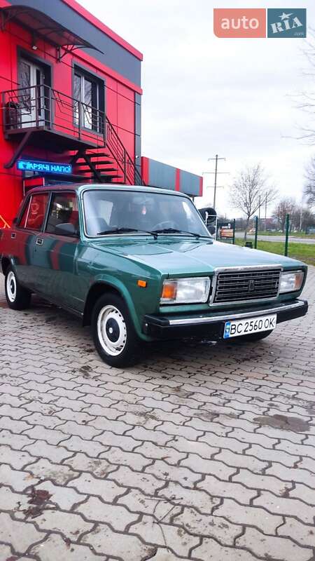 Седан ВАЗ / Lada 2107 2006 в Калуше