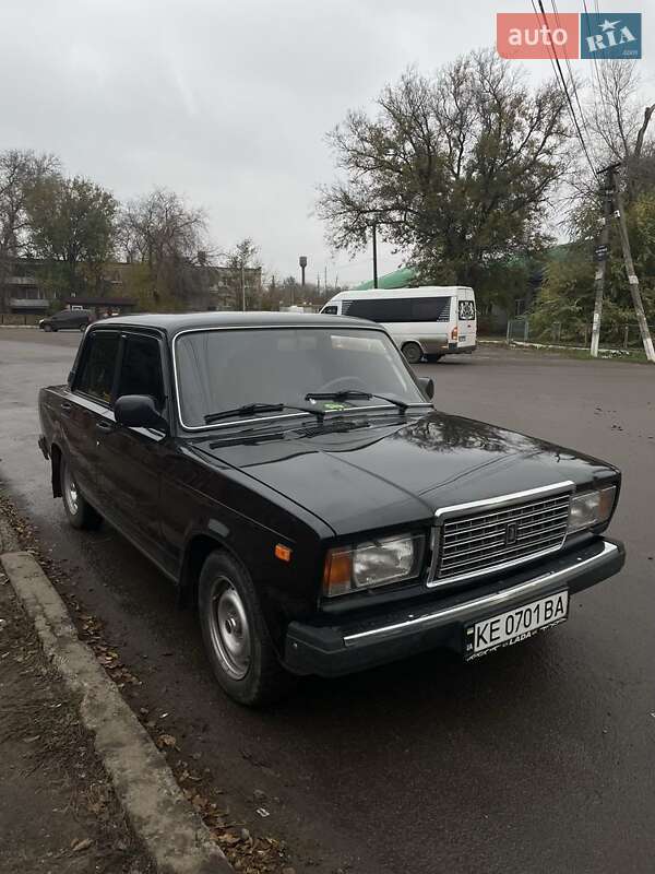 Седан ВАЗ / Lada 2107 2007 в Каменском