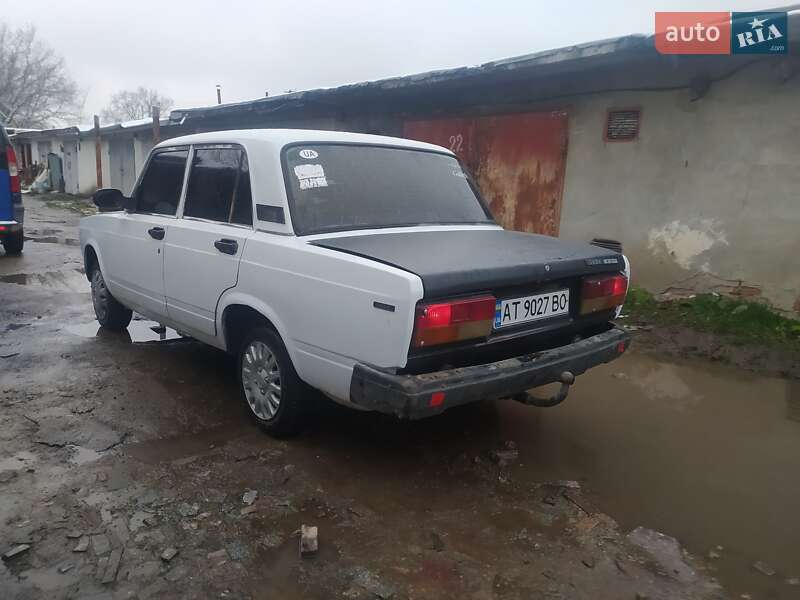 Седан ВАЗ / Lada 2107 1985 в Калуші
