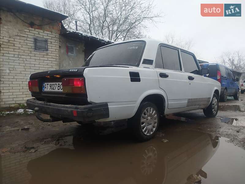 Седан ВАЗ / Lada 2107 1985 в Калуші