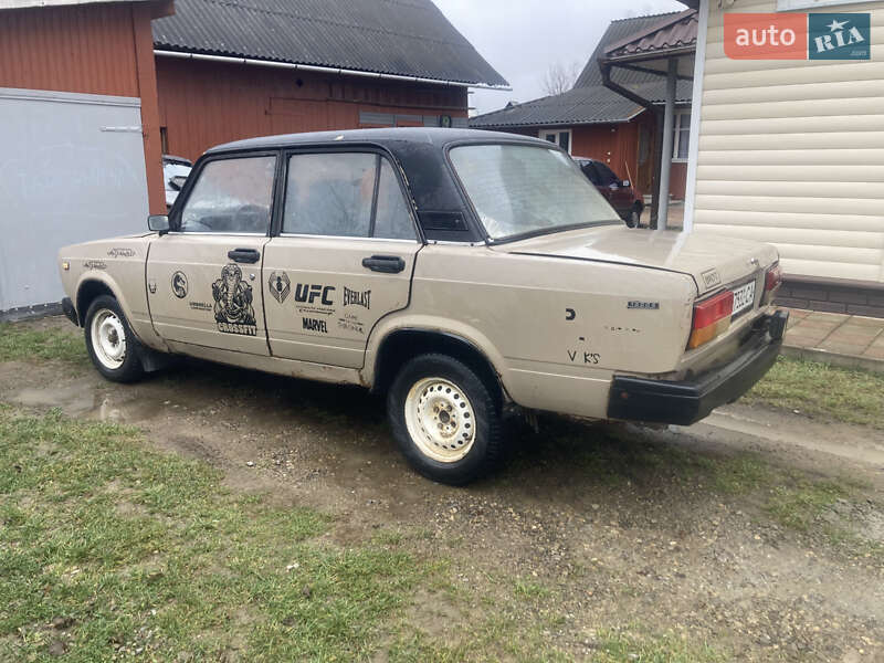 Седан ВАЗ / Lada 2107 1989 в Луковцах