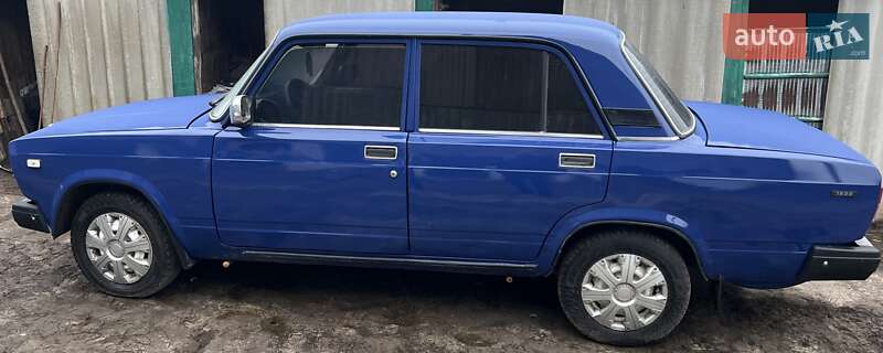 Седан ВАЗ / Lada 2107 2005 в Глухові