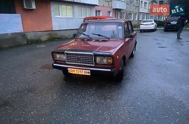 Седан ВАЗ 2107 2002 в Звягеле