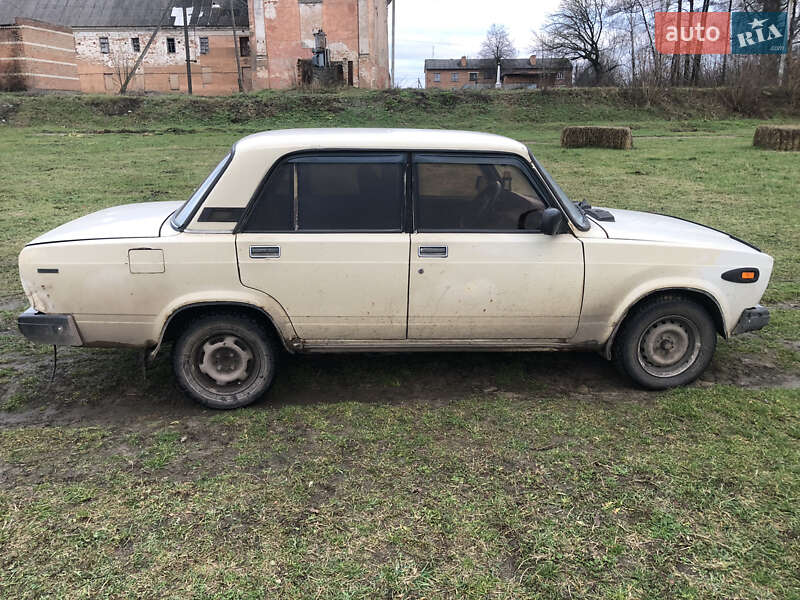 Седан ВАЗ / Lada 2107 1987 в Іванові фото 2 Седан ВАЗ / Lada 2107 1987 в Іванові