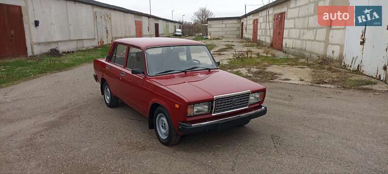 Седан ВАЗ / Lada 2107 2008 в Одессе