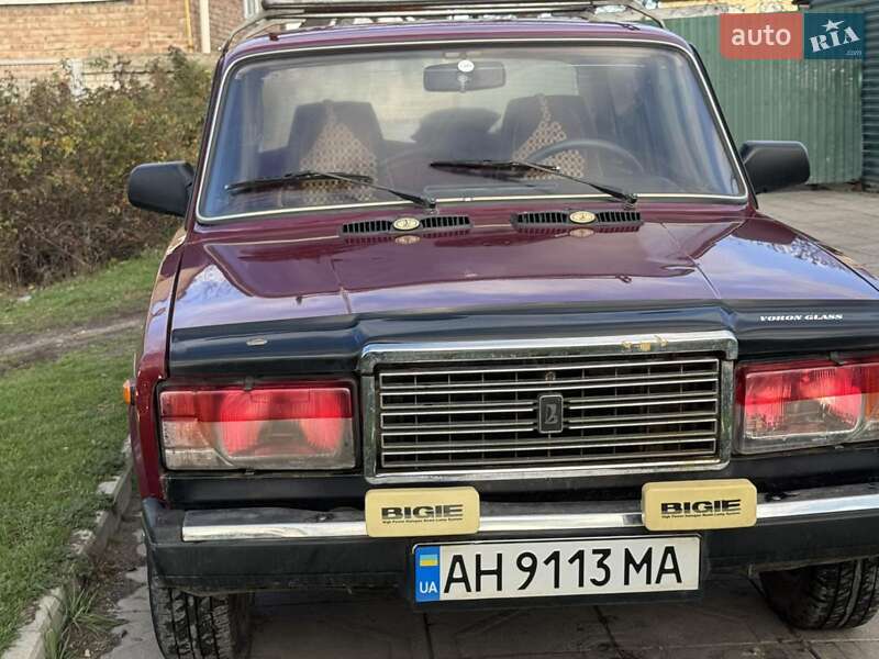 Седан ВАЗ / Lada 2107 2004 в Павлограде