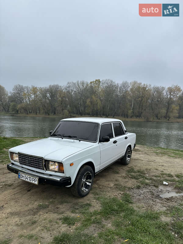Седан ВАЗ / Lada 2107 2006 в Беляевке