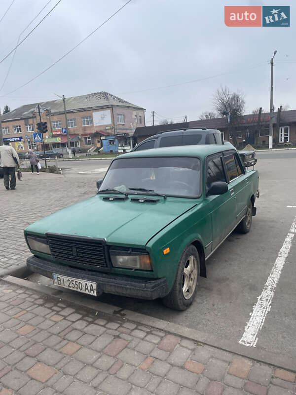 Седан ВАЗ / Lada 2107 1985 в Чорнухах