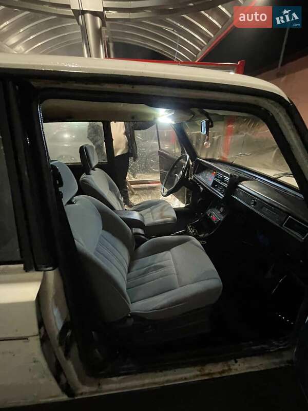 Седан ВАЗ / Lada 2107 1989 в Хмельницком