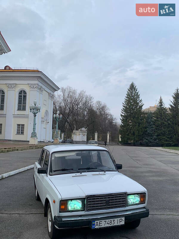 Седан ВАЗ / Lada 2107 2006 в Желтых Водах фото 5 Седан ВАЗ / Lada 2107 2006 в Желтых Водах