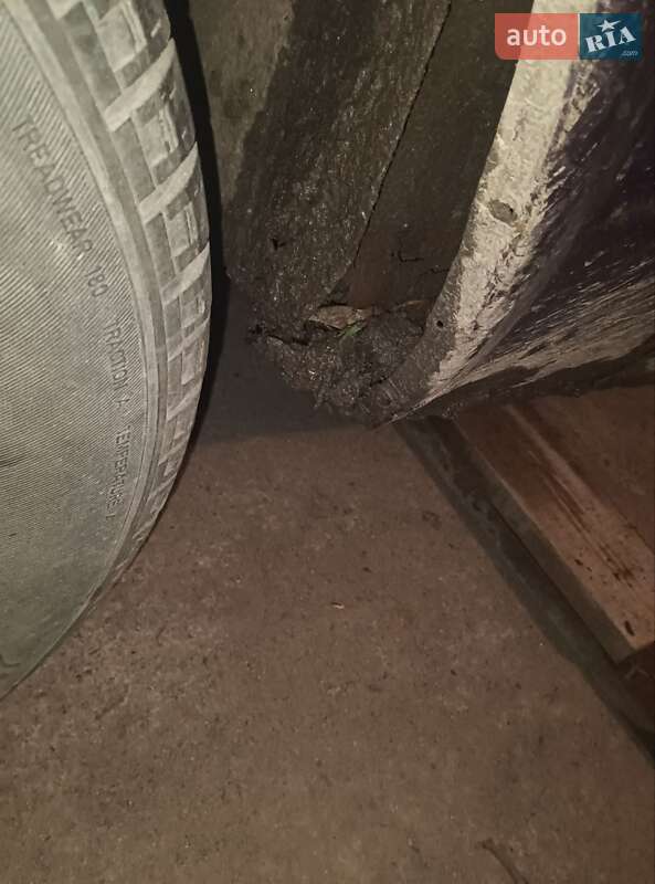 Седан ВАЗ / Lada 2107 2002 в Жашківу