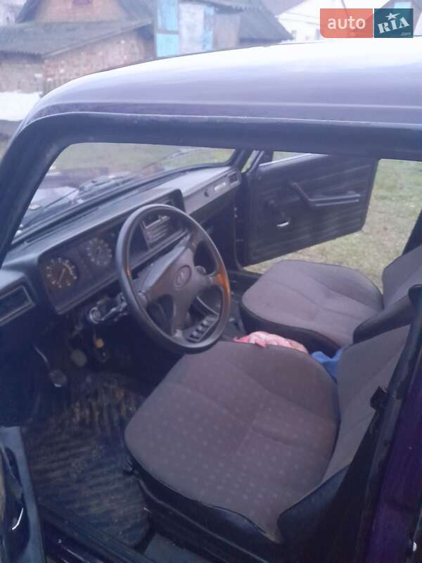 Седан ВАЗ / Lada 2107 1998 в Луцьку