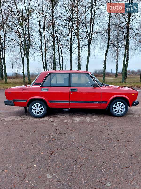 Седан ВАЗ / Lada 2107 1997 в Тростянце