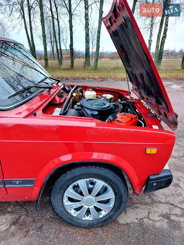 Седан ВАЗ / Lada 2107 1997 в Тростянце