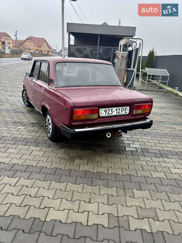 Седан ВАЗ / Lada 2107 2004 в Иршаве