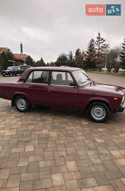 Седан ВАЗ / Lada 2107 2003 в Івано-Франківську