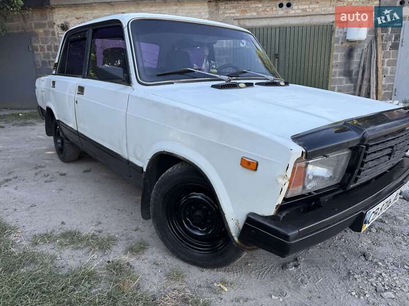 Седан ВАЗ / Lada 2107 1998 в Хотове