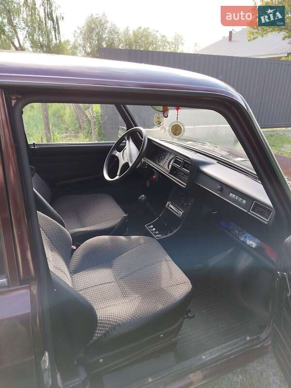 Седан ВАЗ / Lada 2107 2011 в Звягеле фото 4 Седан ВАЗ / Lada 2107 2011 в Звягеле