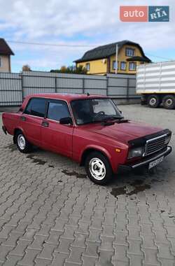 Седан ВАЗ 2107 1985 в Іллінцях