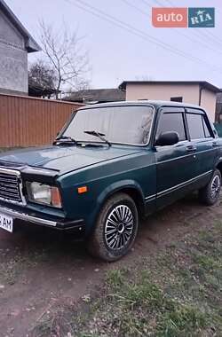 Седан ВАЗ 2107 2003 в Валяве