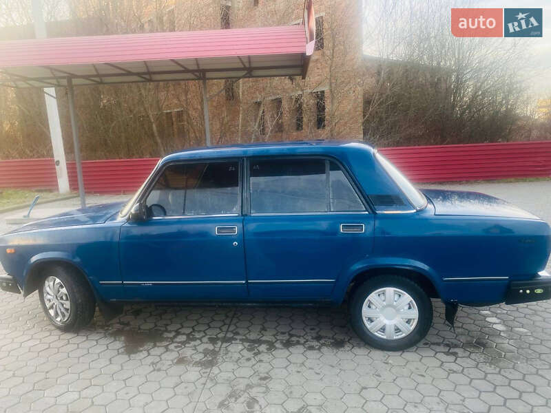 Седан ВАЗ / Lada 2107 1993 в Кременце