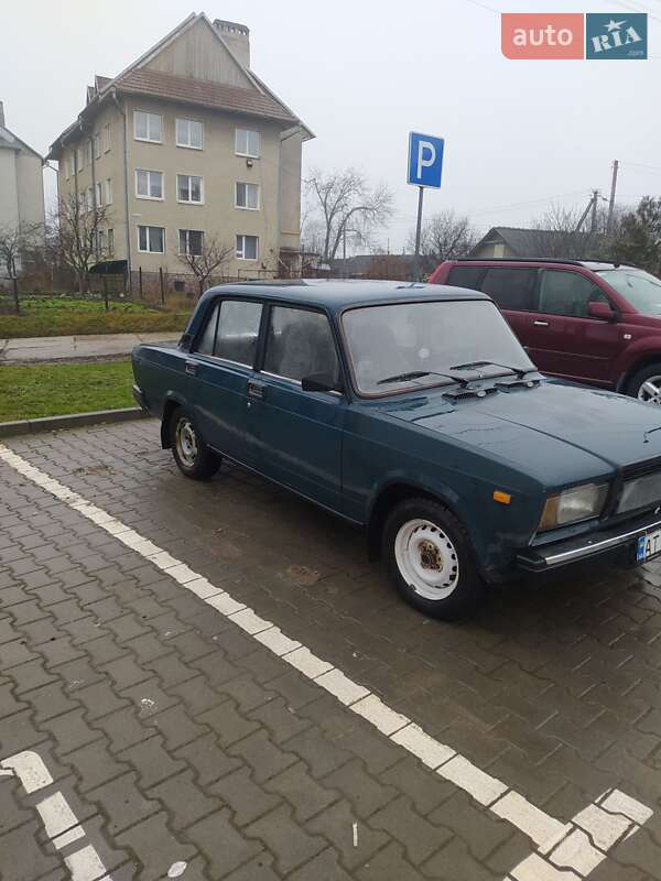 Седан ВАЗ / Lada 2107 1999 в Івано-Франківську