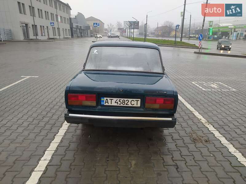 Седан ВАЗ / Lada 2107 1999 в Івано-Франківську