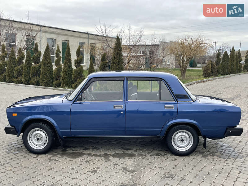 Седан ВАЗ / Lada 2107 2007 в Ильинцах