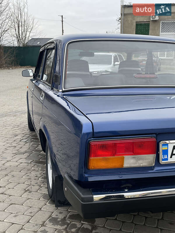 Седан ВАЗ / Lada 2107 2007 в Ильинцах