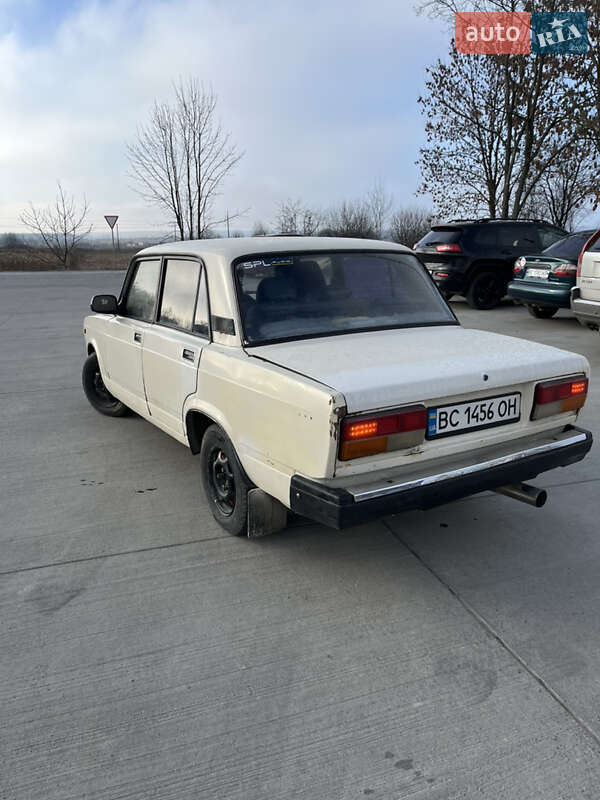 Седан ВАЗ / Lada 2107 1990 в Оброшином